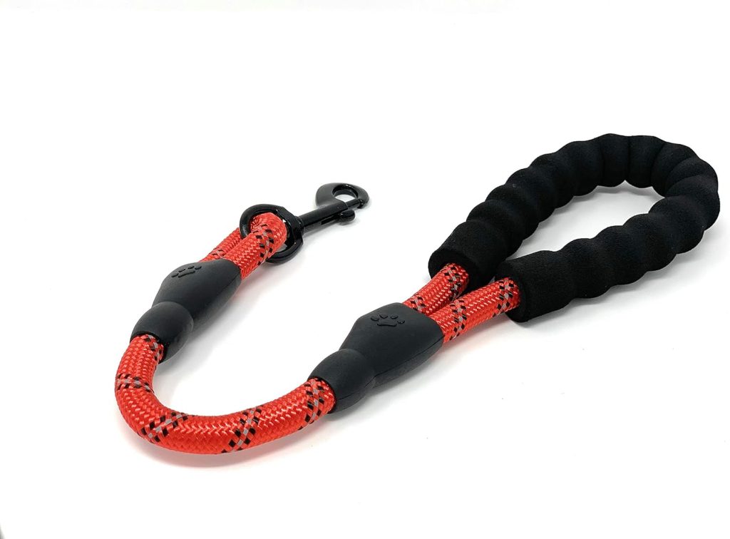 Short Training Leash for Dogs | Teach Them to Walk Without Pulling | 18” Rock Climbing Rope with Swivel Metal Snap-Bolt | Take Your Pup Near Traffic and Crowds (Red)