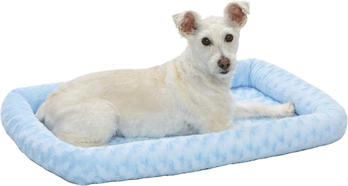 midwest homes for pets cinnamon 18 inch pet bed w comfortable bolster ideal for small breeds fits an 18 inch crate easy 1 3