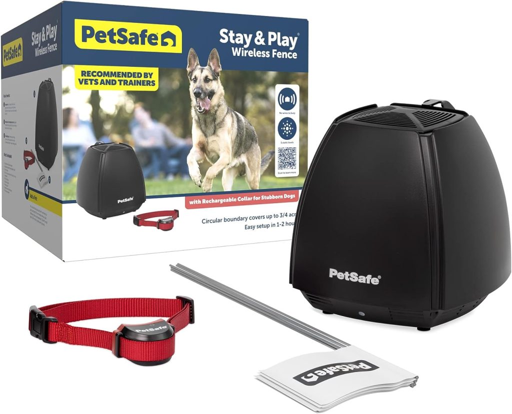 PetSafe Stay  Play Wireless Pet Fence for Stubborn Dogs - No Wire Circular Boundary, Secure 3/4-Acre Yard, For Dogs 5lbs+, Americas Safest Wireless Fence From Parent Company INVISIBLE FENCE Brand